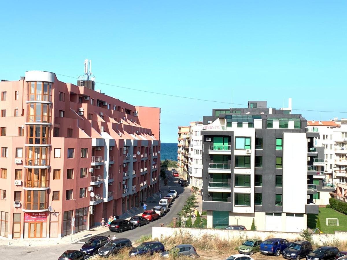 Sunny Days Luxury Apartment Поморие Экстерьер фото